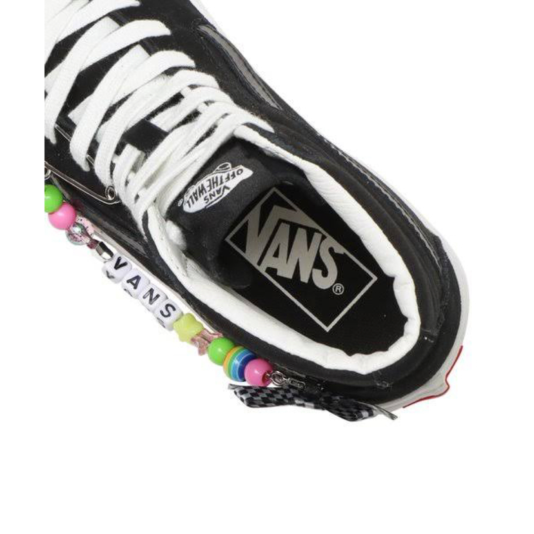 VANS(ヴァンズ)の24cm【VANS】US企画　SK8-HI スケートハイ　黒×ビーズ×リボン レディースの靴/シューズ(スニーカー)の商品写真
