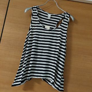 フォーエバートゥエンティーワン(FOREVER 21)の新品FOREVER21　タンクトップ(カットソー(半袖/袖なし))