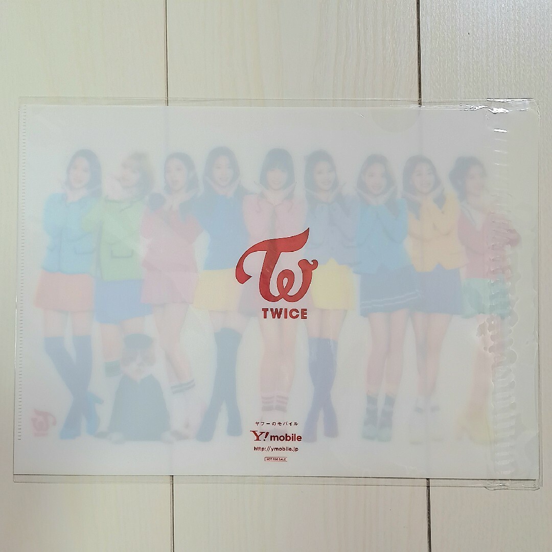 ファイル TWICE NiziU クリアファイル エンタメ/ホビーのCD(K-POP/アジア)の商品写真