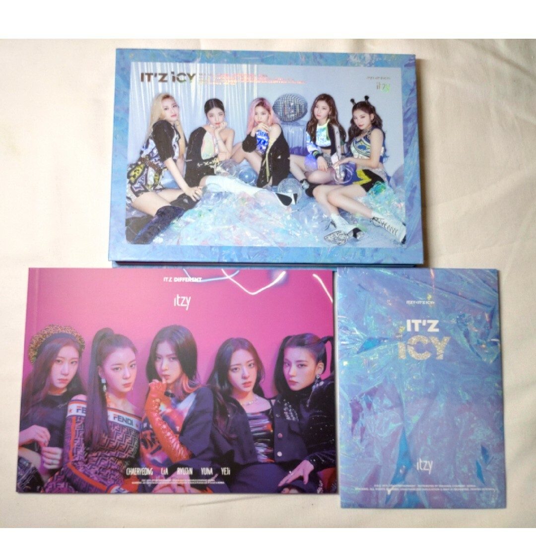 ITZY(イッチ)のitzy icy 特典 ポストカード CD アルバム エンタメ/ホビーのCD(K-POP/アジア)の商品写真