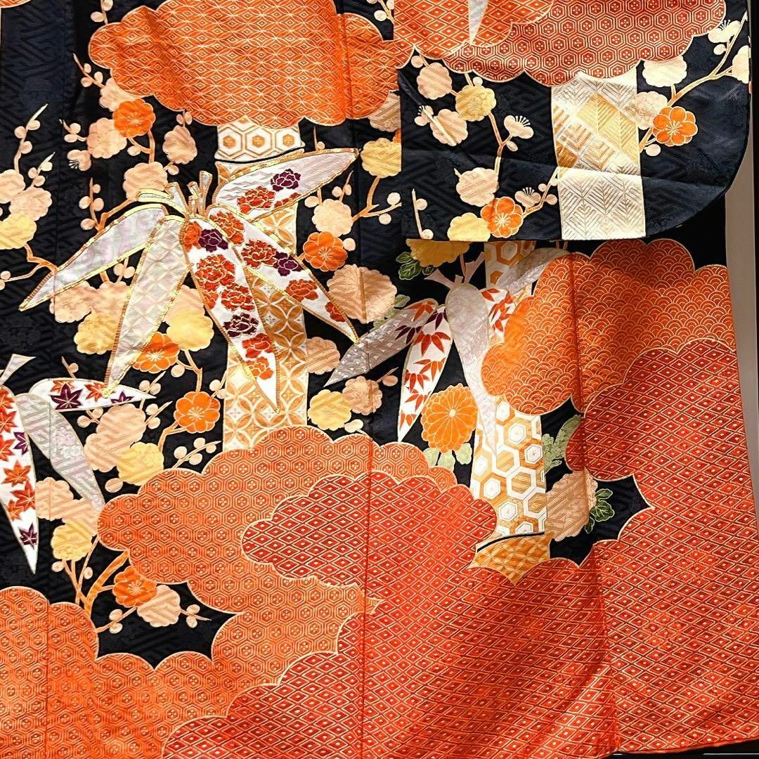 金駒刺繍 竹に様々な花模様の振袖 着物-