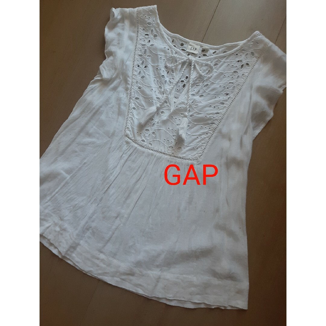 GAP(ギャップ)のGAPノースリーブブラウス レディースのトップス(シャツ/ブラウス(半袖/袖なし))の商品写真