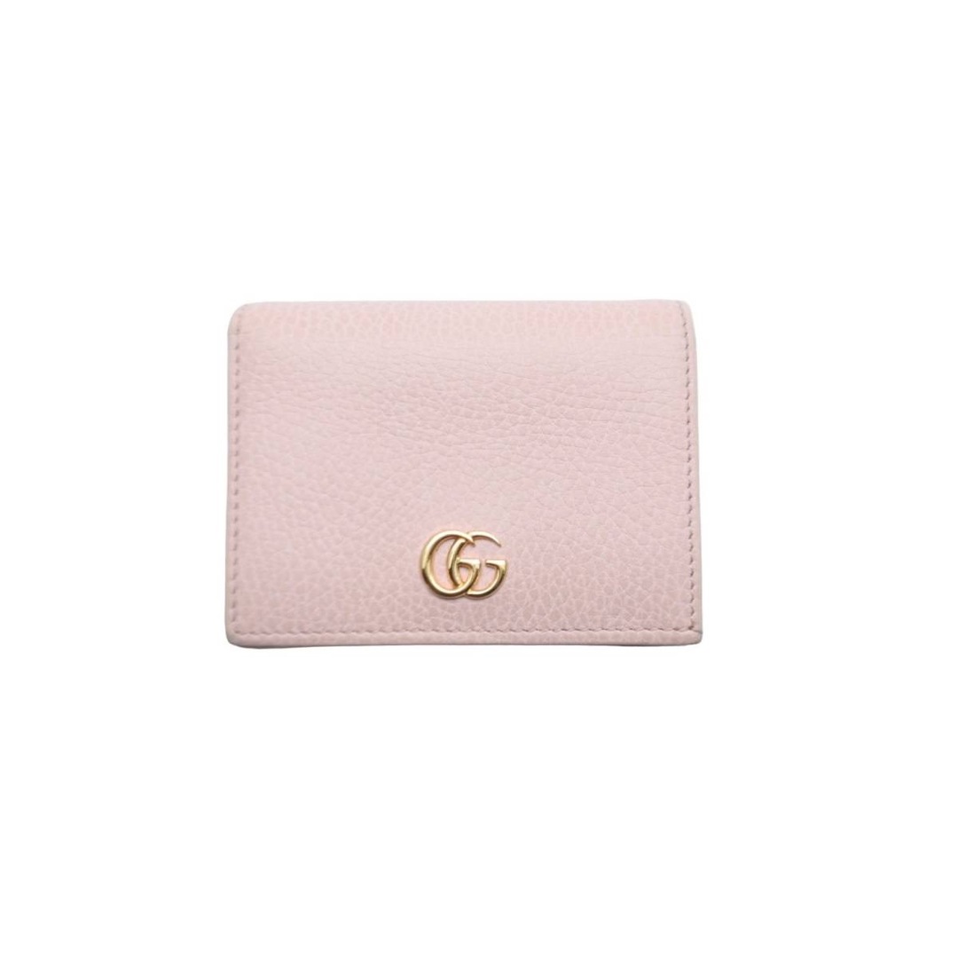 GUCCI グッチ 二つ折り財布 小銭入れ GGロゴ ピンク レザー イタリア製 ゴールド金具 美品 【東京公式通販】