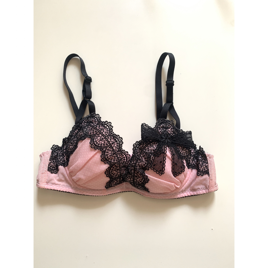 PEACH JOHN(ピーチジョン)のPeach John Bra 32A Pink ピーチジョンブラピンク レディースの下着/アンダーウェア(ブラ)の商品写真