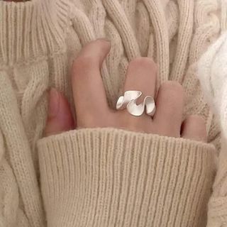 トゥデイフル(TODAYFUL)の【新品】flow frill ring / silver(リング(指輪))