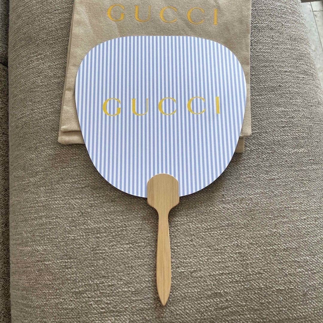 GUCCI - GUCCI うちわの通販 by brand love|グッチならラクマ GUCCI - GUCCI うちわの通販 by brand love|グッチならラクマ