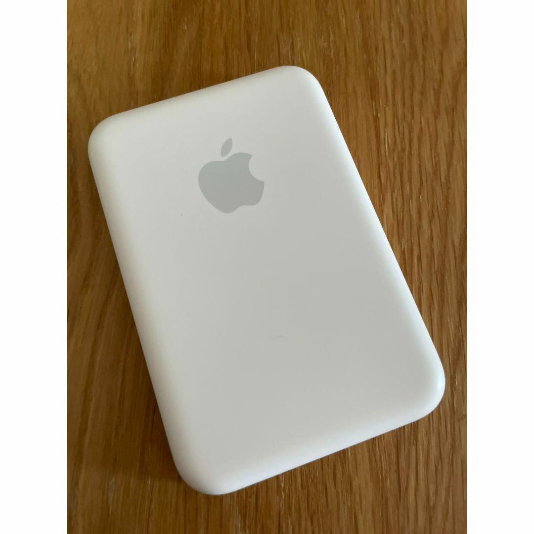 Apple(アップル)のApple MagSafe バッテリーパック スマホ/家電/カメラのスマホアクセサリー(その他)の商品写真
