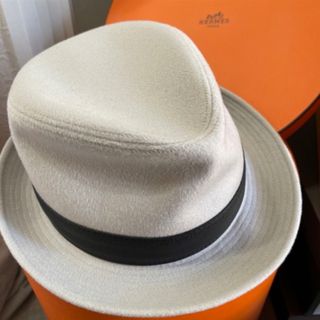 エルメス(Hermes)の最終出品　本物　美品　箱付き　カシミヤ100% HERMES エルメス　ハット(ハット)