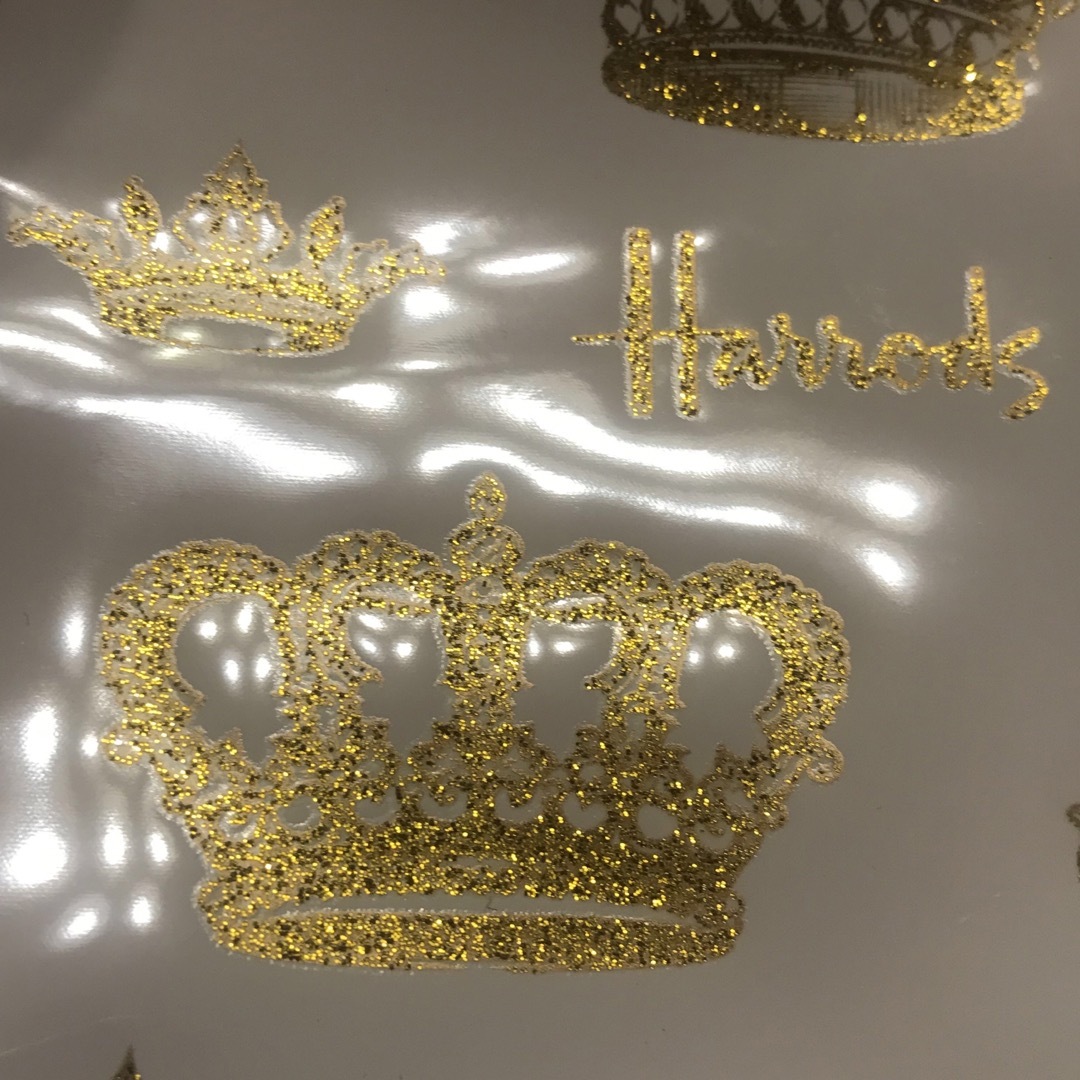 Harrods(ハロッズ)のイギリス購入【新品未使用】ハロッズ　トートバッグ王冠　エリザベス女王 レディースのバッグ(トートバッグ)の商品写真