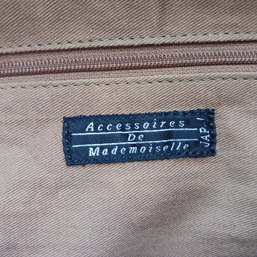 A.D.M.J.(エーディーエムジェイ)のA.D.M.J. ・本革ショルダーバッグ メンズのバッグ(ショルダーバッグ)の商品写真