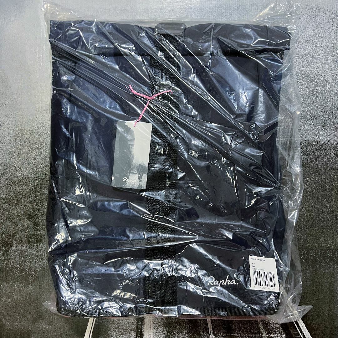 新品 Rapha ロール トップ バックパック 25リットル ネイビー
