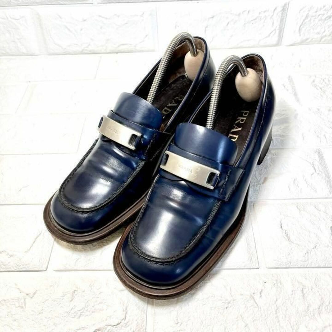 【美品】PRADA ネイビー バックルローファー プレート ロゴプレート