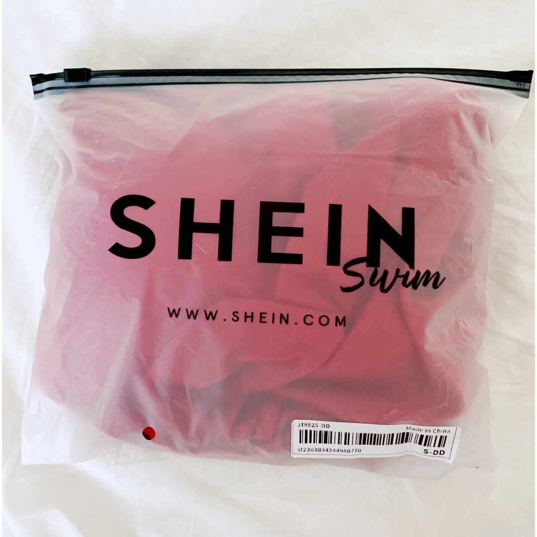 ☆新品未使用☆SHEIN☆バックレスタイ　ワンピース水着☆ レディースの水着/浴衣(水着)の商品写真