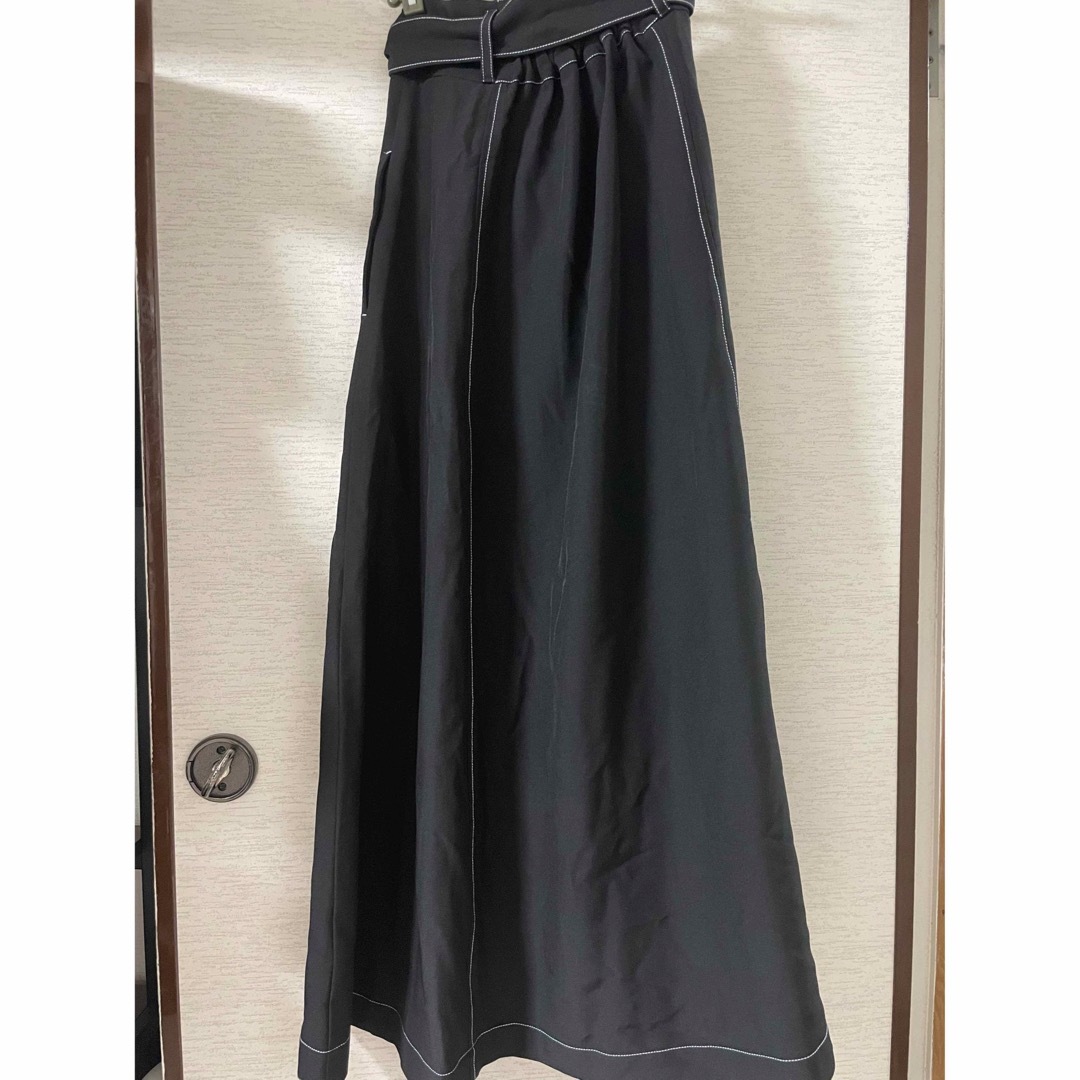 HARE(ハレ)のHARE ハイウエストステッチスカート レディースのスカート(ロングスカート)の商品写真