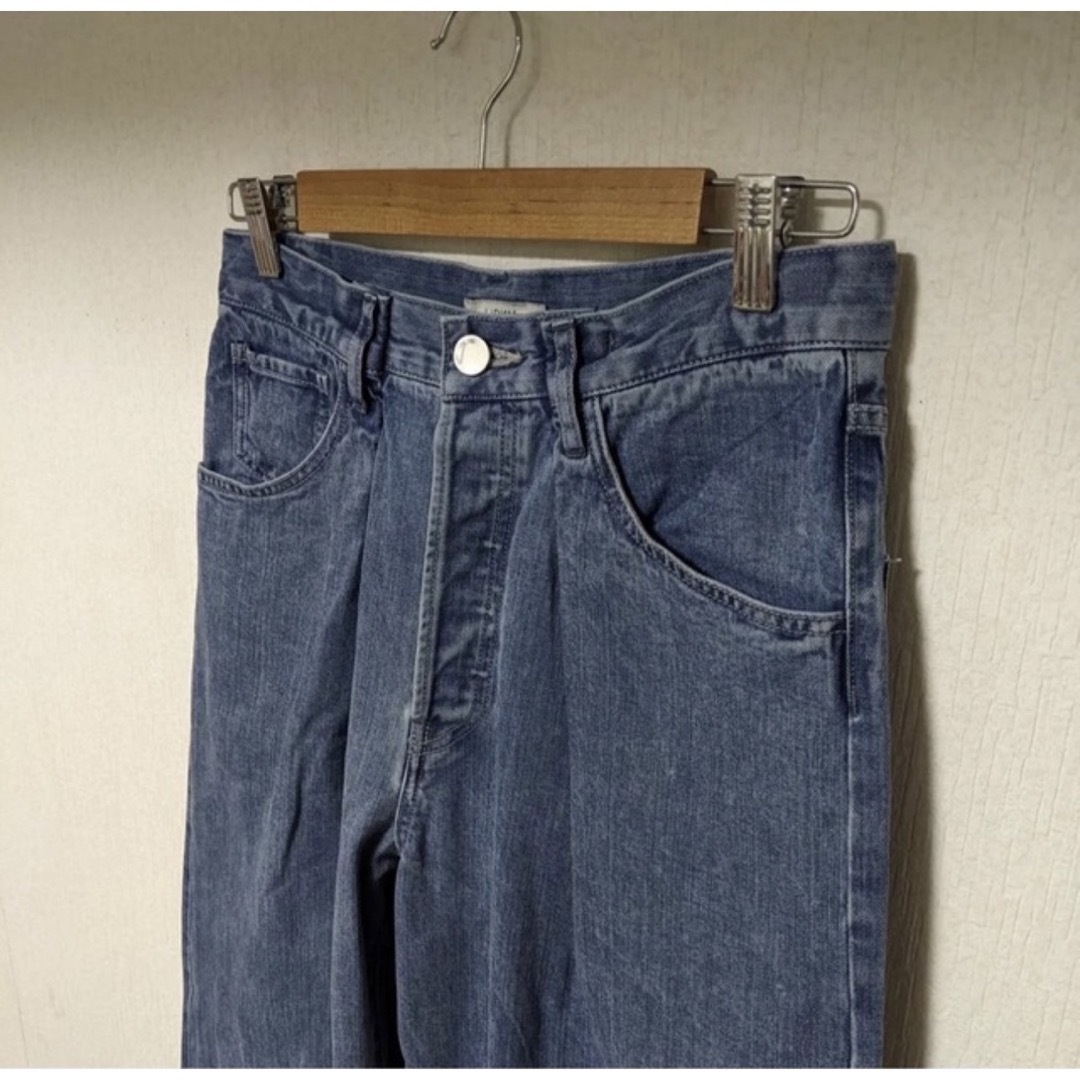 LIDNM(リドム)のVAJIRA TUCK VINTAGE DENIM メンズのパンツ(デニム/ジーンズ)の商品写真