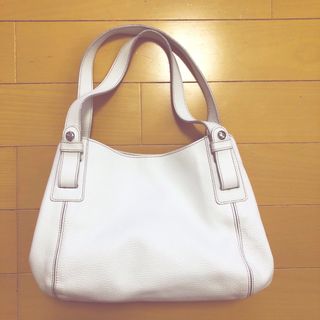 フルラ(Furla)のフルラ●ショルダーバッグ●ホワイト(ショルダーバッグ)