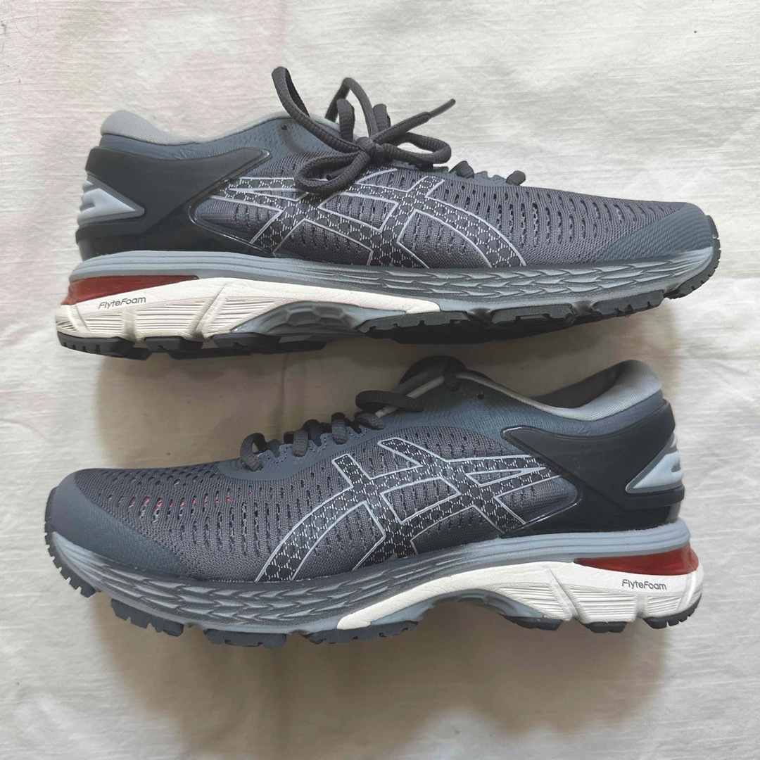 asics(アシックス)のGel-Kayano 25 ランニングシューズ　ゲルカヤノ 25.5cm スポーツ/アウトドアのランニング(シューズ)の商品写真