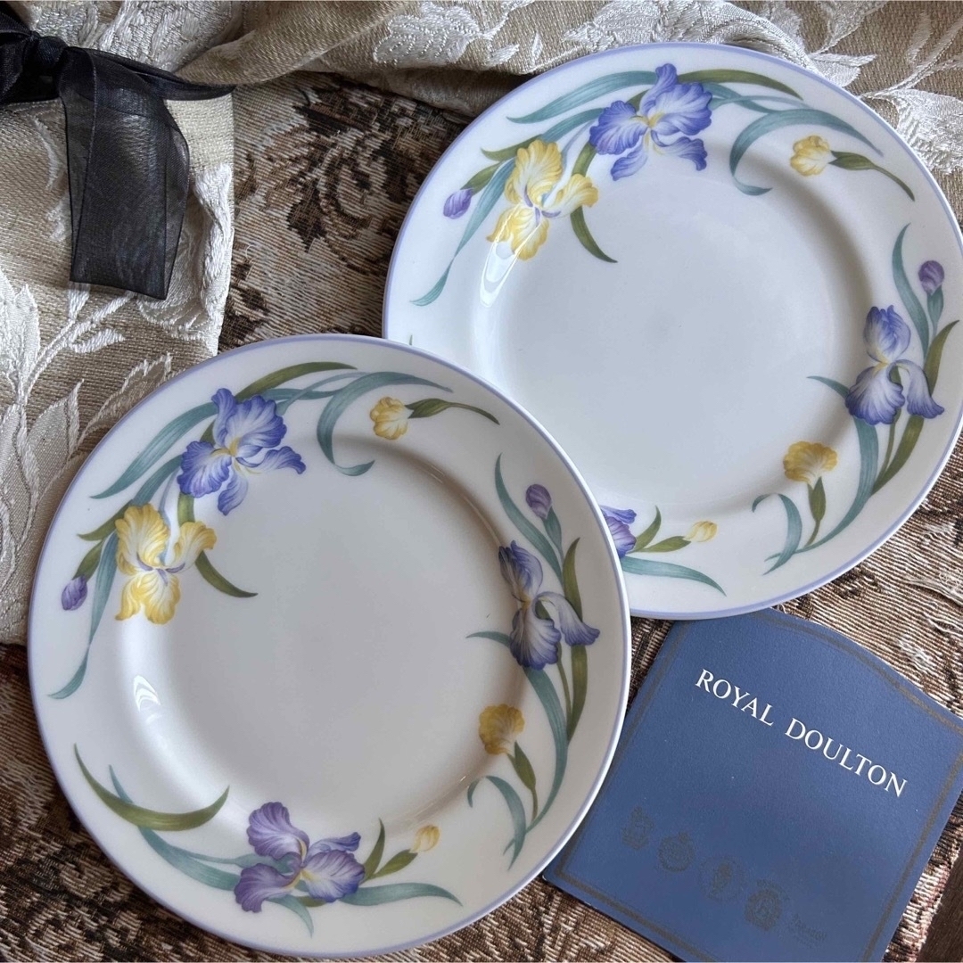 Royal Doulton(ロイヤルドルトン)の英国製 ROYAL DOULTON …LADY WOOD ケーキプレート ペア インテリア/住まい/日用品のキッチン/食器(食器)の商品写真