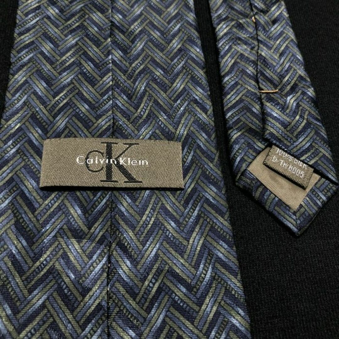 Calvin Klein(カルバンクライン)のカルバンクライン 網目デザイン ネイビー＆グリーン ネクタイ A105-K23 メンズのファッション小物(ネクタイ)の商品写真
