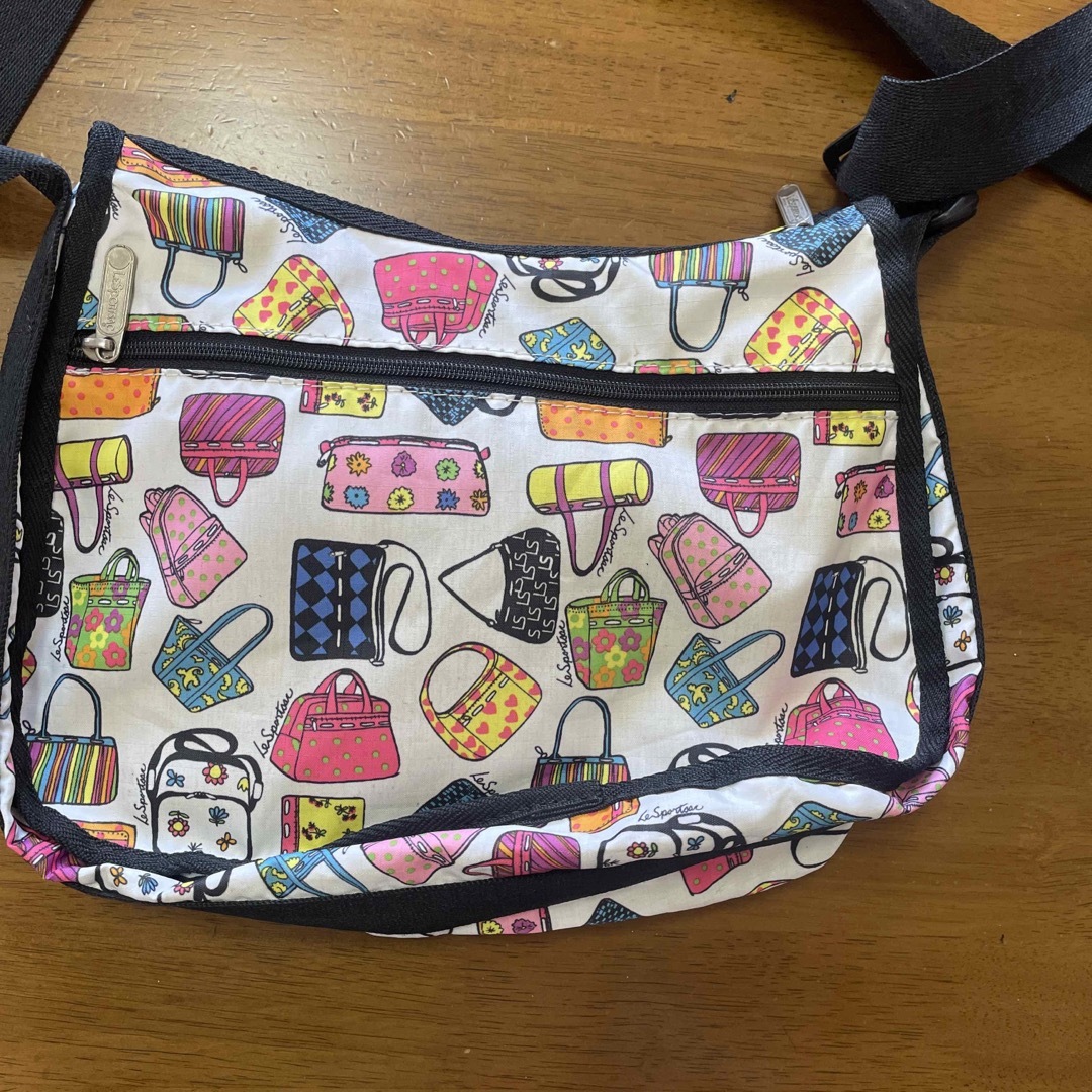 LeSportsac(レスポートサック)のレスポートサックスショルダーバック レディースのバッグ(ショルダーバッグ)の商品写真