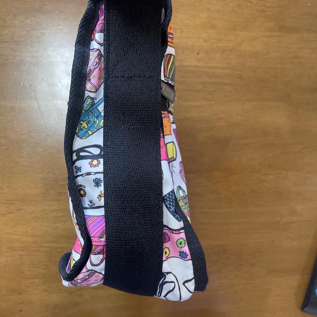 LeSportsac(レスポートサック)のレスポートサックスショルダーバック レディースのバッグ(ショルダーバッグ)の商品写真