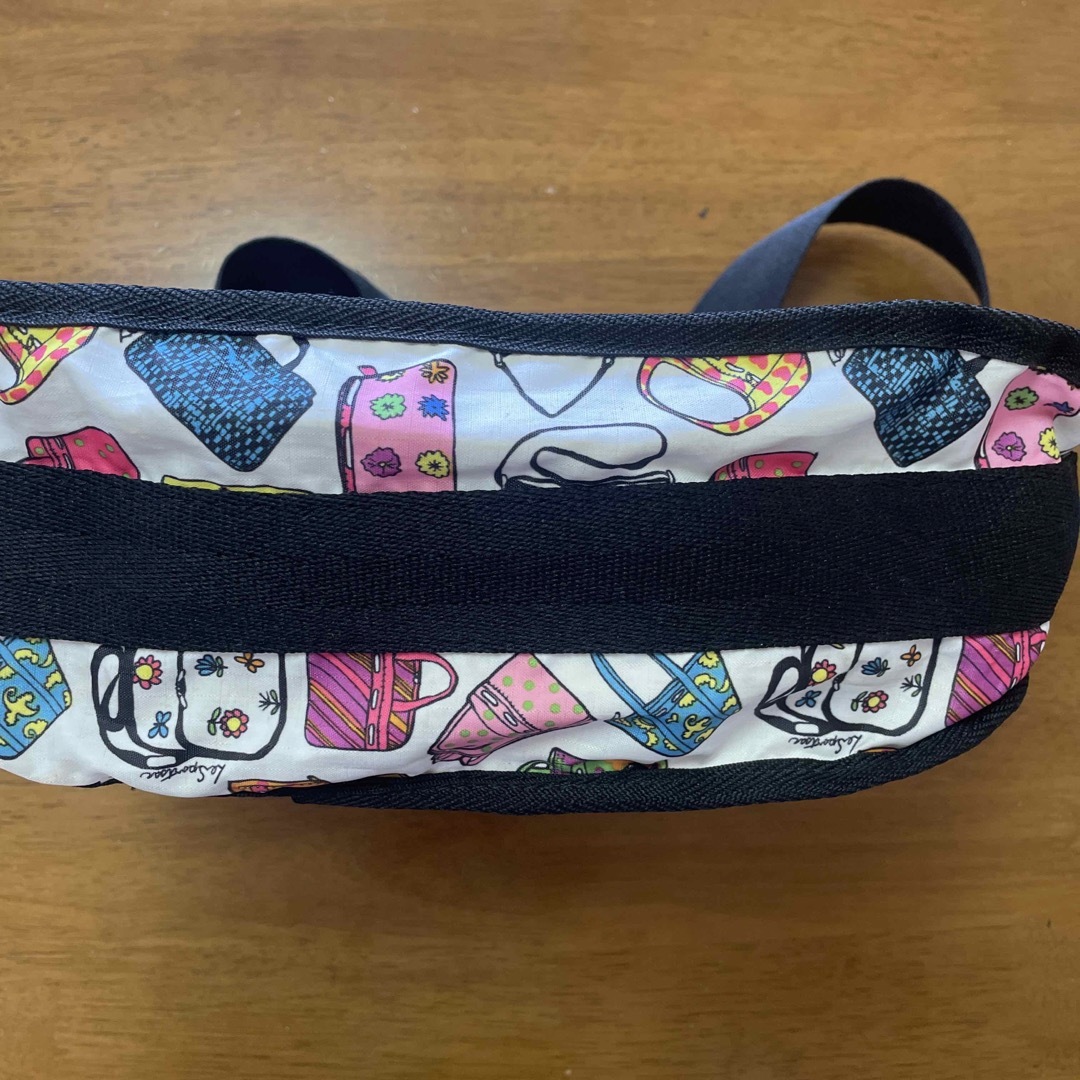 LeSportsac(レスポートサック)のレスポートサックスショルダーバック レディースのバッグ(ショルダーバッグ)の商品写真