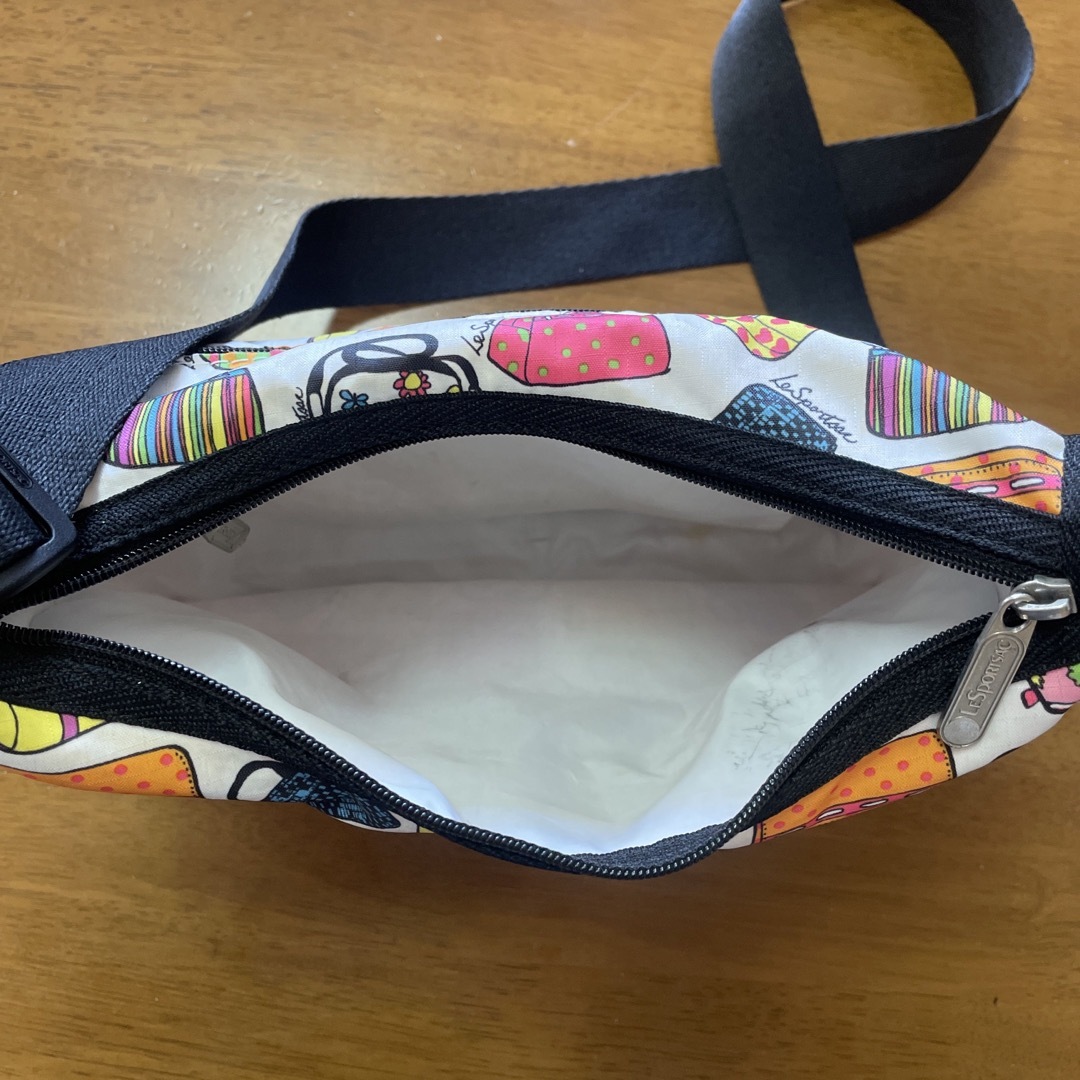 LeSportsac(レスポートサック)のレスポートサックスショルダーバック レディースのバッグ(ショルダーバッグ)の商品写真