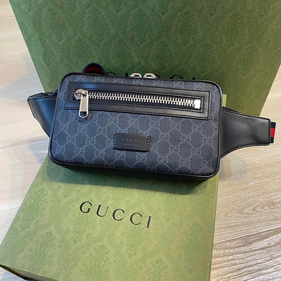 Gucci - GUCCIグッチメンズショルダーバックの通販 by かず's shop
