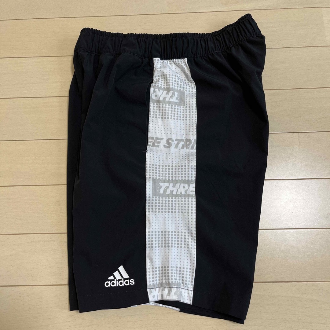 adidas(アディダス)のadidas ハーフパンツ　160サイズ スポーツ/アウトドアのサッカー/フットサル(ウェア)の商品写真