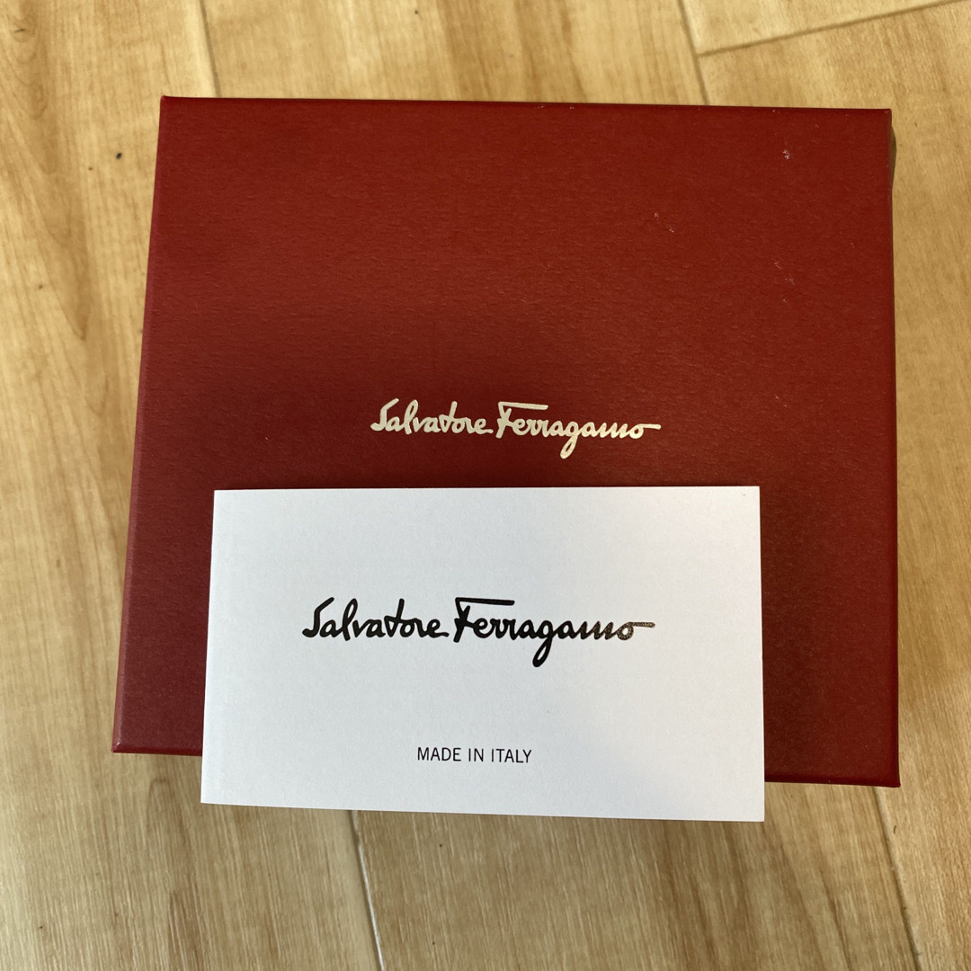 Salvatore Ferragamo(サルヴァトーレフェラガモ)のSalvatore Ferragamo レディースのファッション小物(財布)の商品写真
