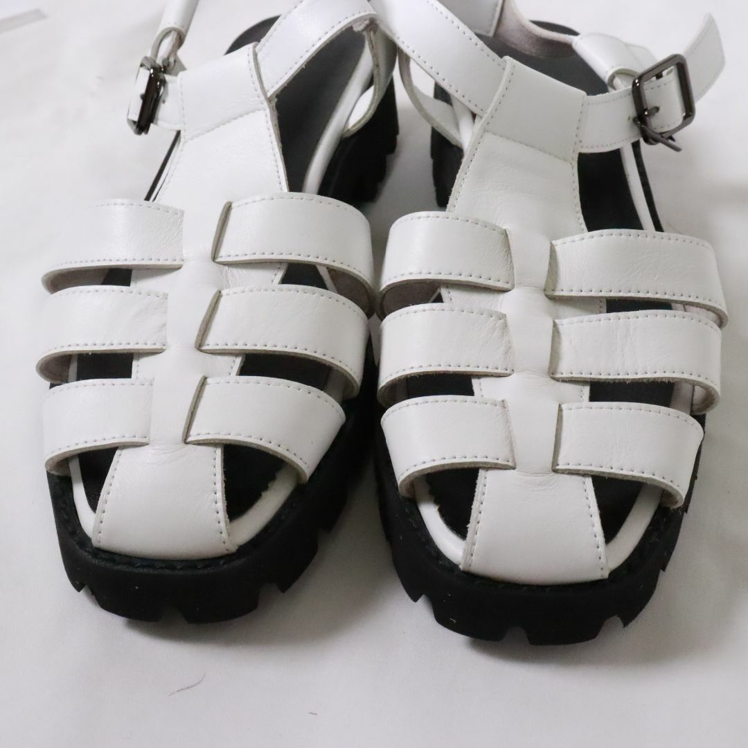 GINZA Kanematsu(ギンザカネマツ)の銀座かねまつ　2022夏白サンダル　グルカサンダル　未使用　24cm レディースの靴/シューズ(サンダル)の商品写真