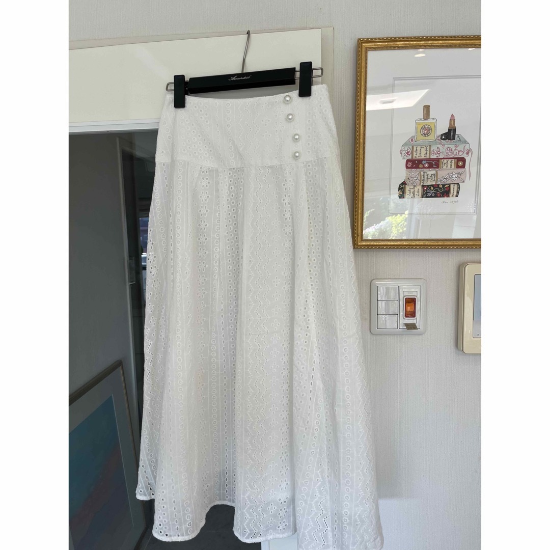 Prima Scherrer(プリマシェレル)のプリマシェレルパール付きスカート レディースのスカート(ひざ丈スカート)の商品写真