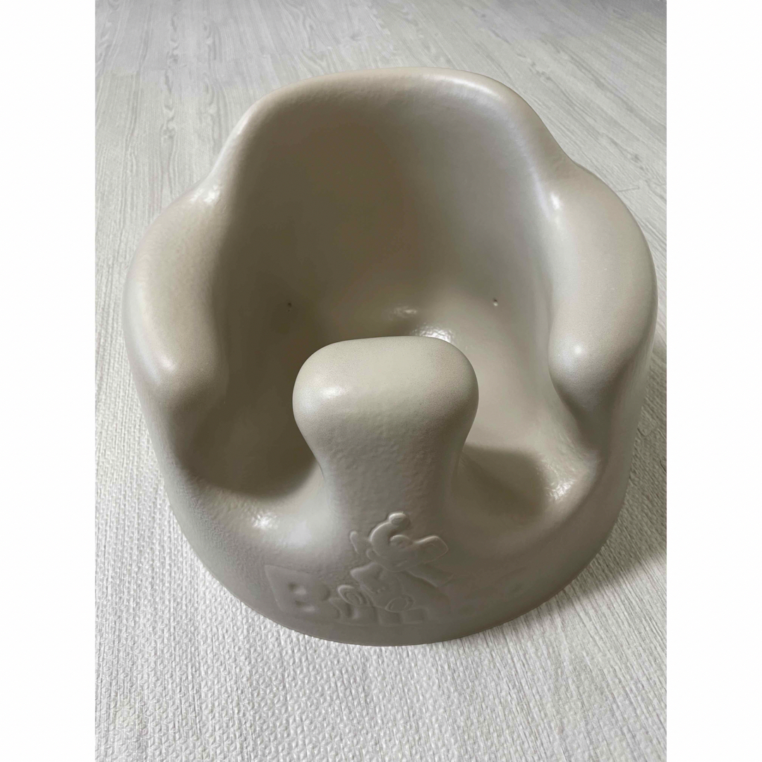 Bumbo(バンボ)のバンボ　グレー　ベビーソファ キッズ/ベビー/マタニティの寝具/家具(その他)の商品写真