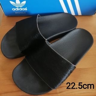 アディダス(adidas)の※専用※ adidas ハラコ サンダル 22.5 黒 ミュール アディレッタ(サンダル)