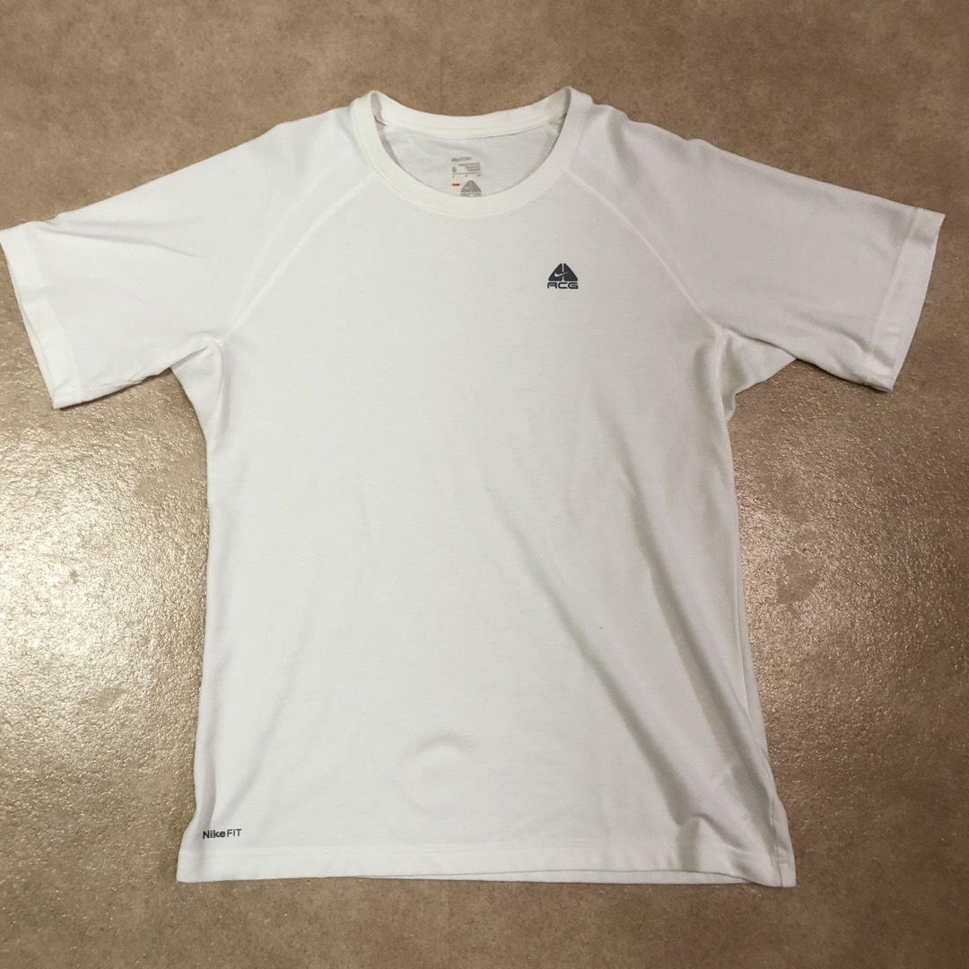 NIKE(ナイキ)のNIKEACG  Tシャツ メンズのトップス(Tシャツ/カットソー(半袖/袖なし))の商品写真