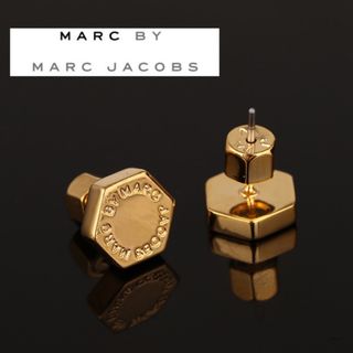 マークバイマークジェイコブス(MARC BY MARC JACOBS)のMAR006G1 マーク　バイ　マーク　ジェイコブス　六角形　ピアス　正規品(ピアス)