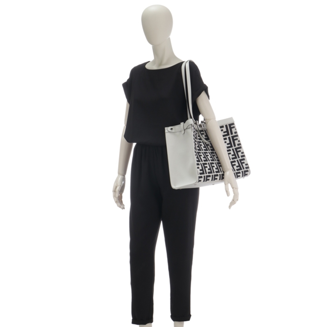 FENDI - フェンディ FENDI トートバッグ ミディアム エックス FENDI - フェンディ FENDI トートバッグ ミディアム エックス