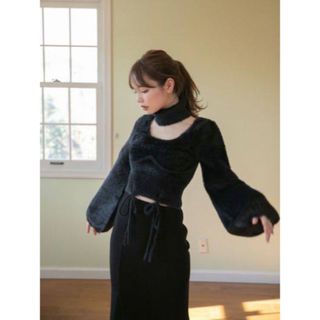 andmary フェザーボリュームネック 黒滝まりあ 完売の通販 by さ's