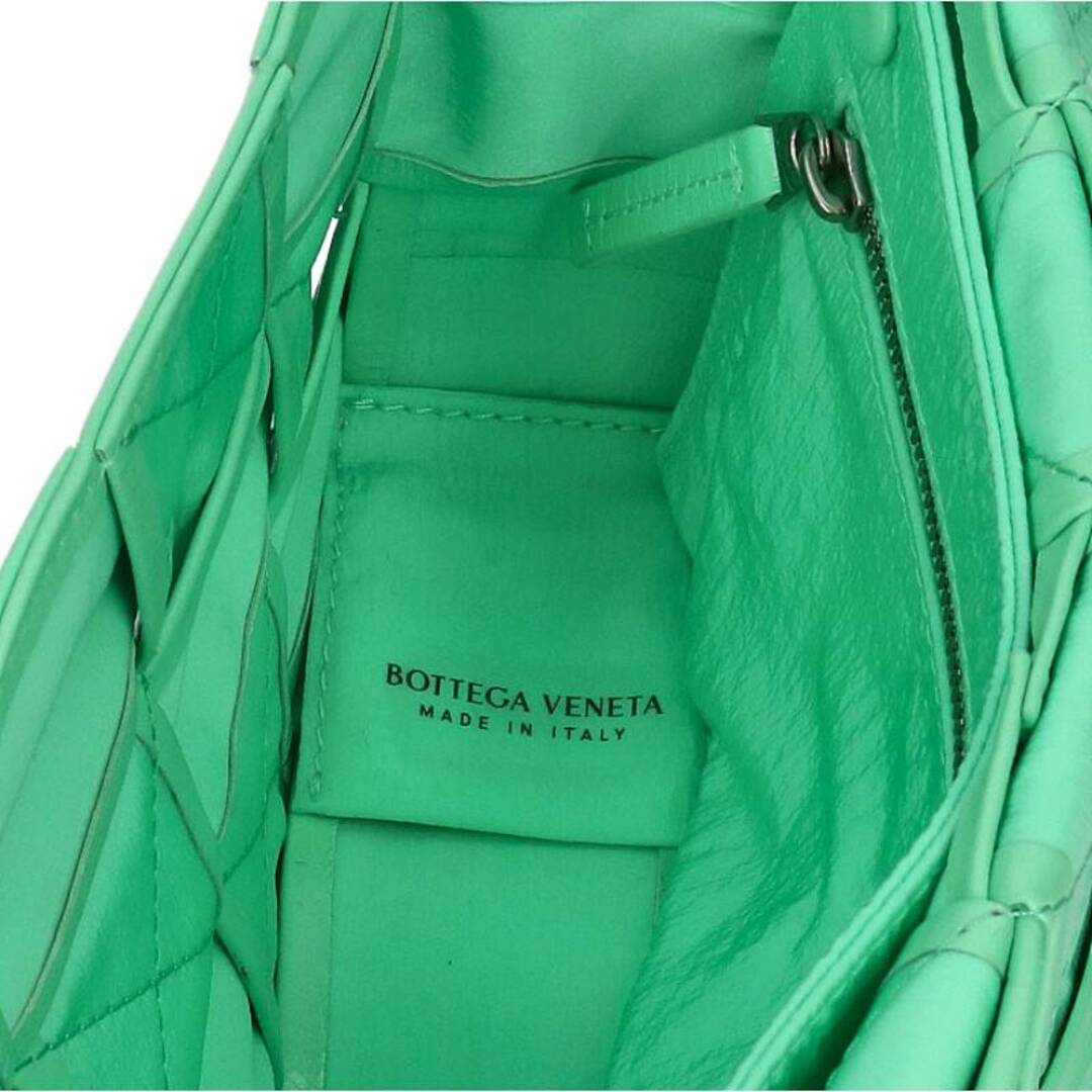 Bottega Veneta(ボッテガヴェネタ)のボッテガヴェネタ  CASSETTE/カセット マキシイントレチャートレザーショルダーバッグ  メンズ メンズのバッグ(ショルダーバッグ)の商品写真