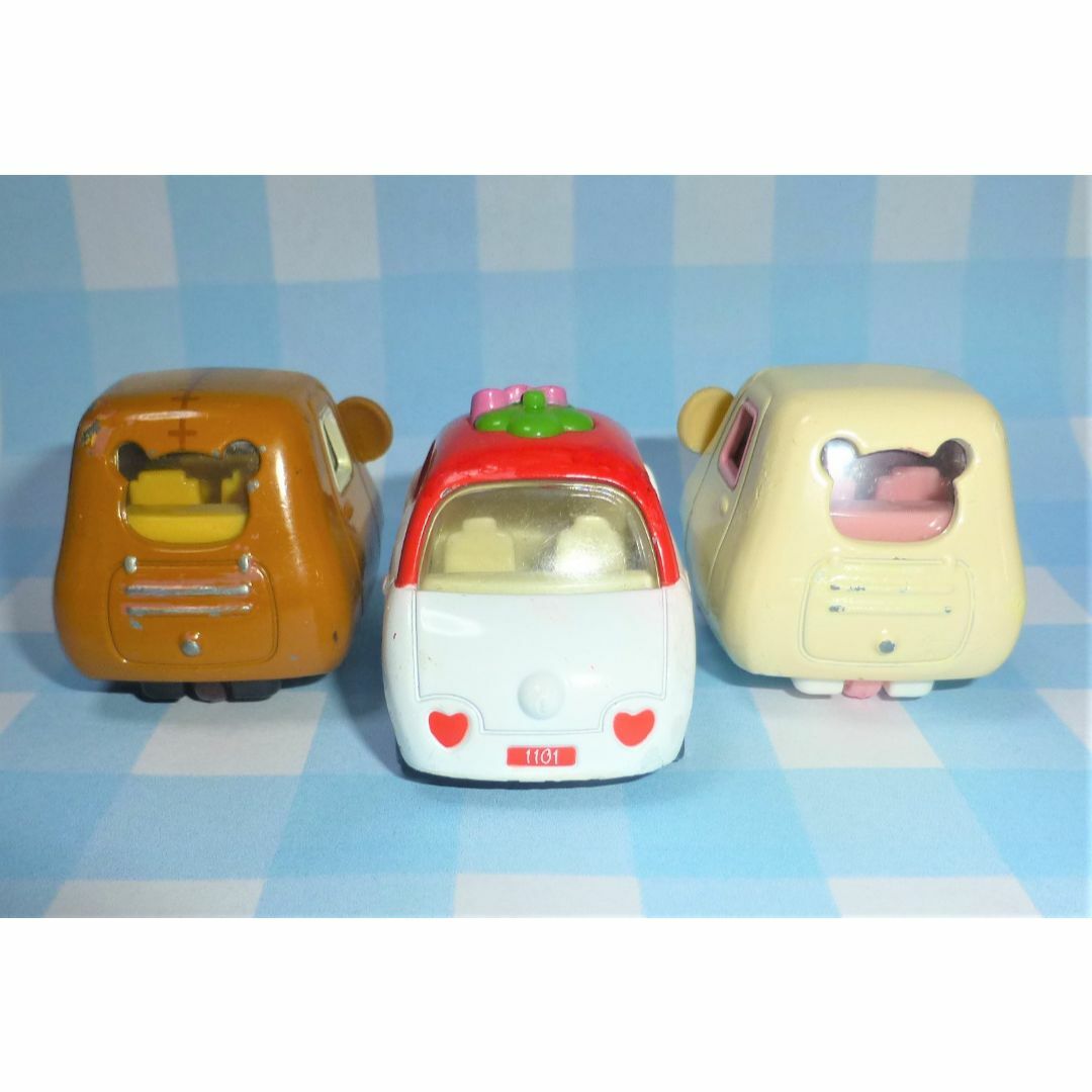 Takara Tomy(タカラトミー)の【トミカ】ハローキティ＆リラックマ2台/３台セット エンタメ/ホビーのおもちゃ/ぬいぐるみ(ミニカー)の商品写真