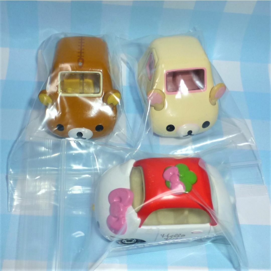 Takara Tomy(タカラトミー)の【トミカ】ハローキティ＆リラックマ2台/３台セット エンタメ/ホビーのおもちゃ/ぬいぐるみ(ミニカー)の商品写真