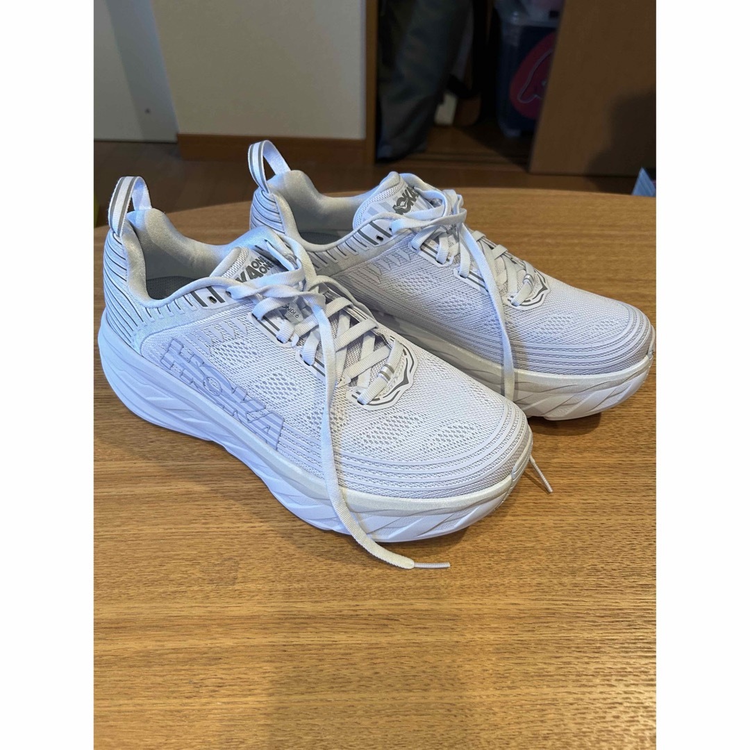 HOKA ONE ONE(ホカオネオネ)のペンブローク様専用 未使用 HOKAホカオネオネ ボンダイ6 メンズの靴/シューズ(スニーカー)の商品写真