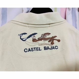 カステルバジャック(CASTELBAJAC)の美品　状態考慮　カステルバジャック　ワーナーブラザーズ　ルーニーテューンズ　ポロ(ポロシャツ)