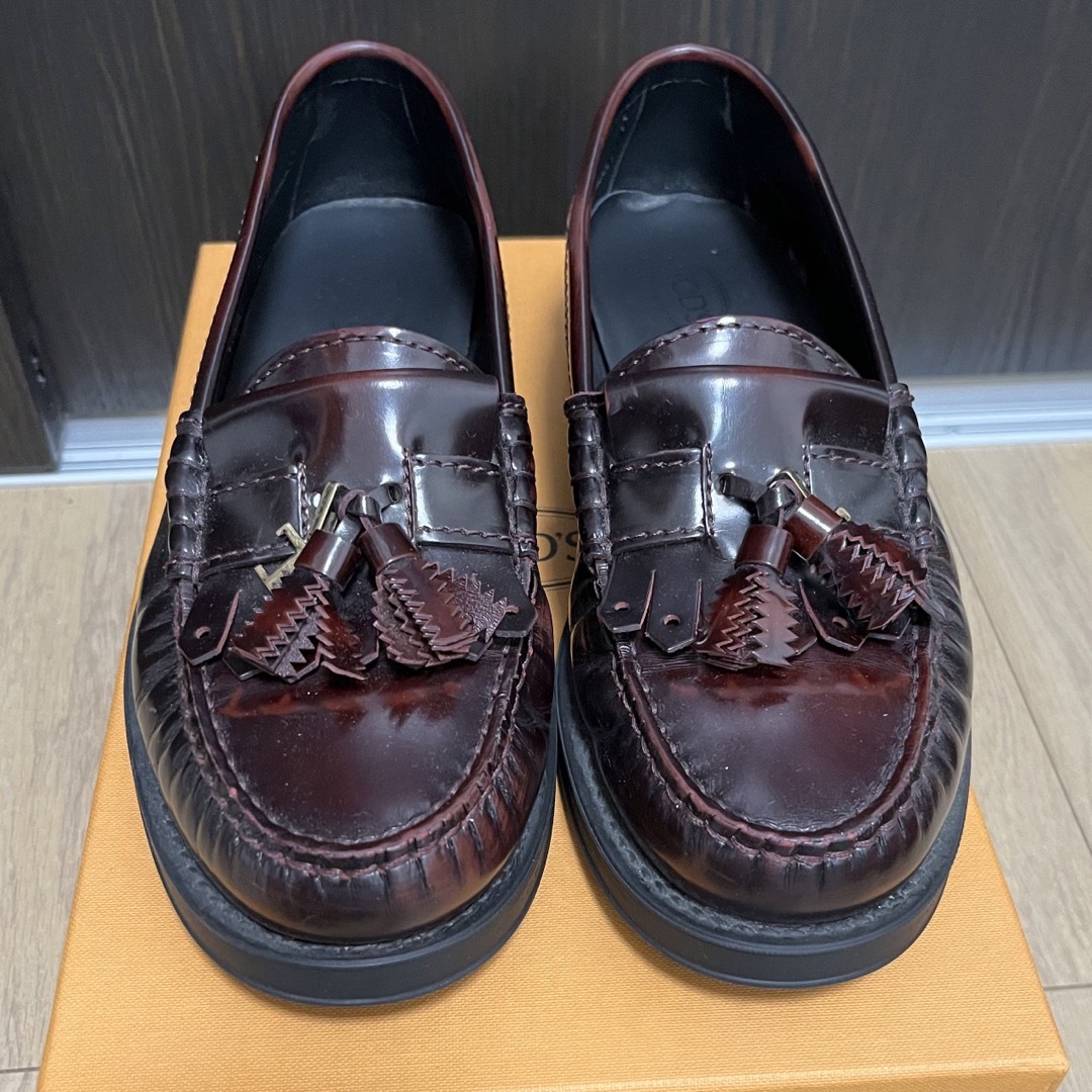 TOD'S 人気 タッセル ローファー ボルドー 361/2 23.5cm