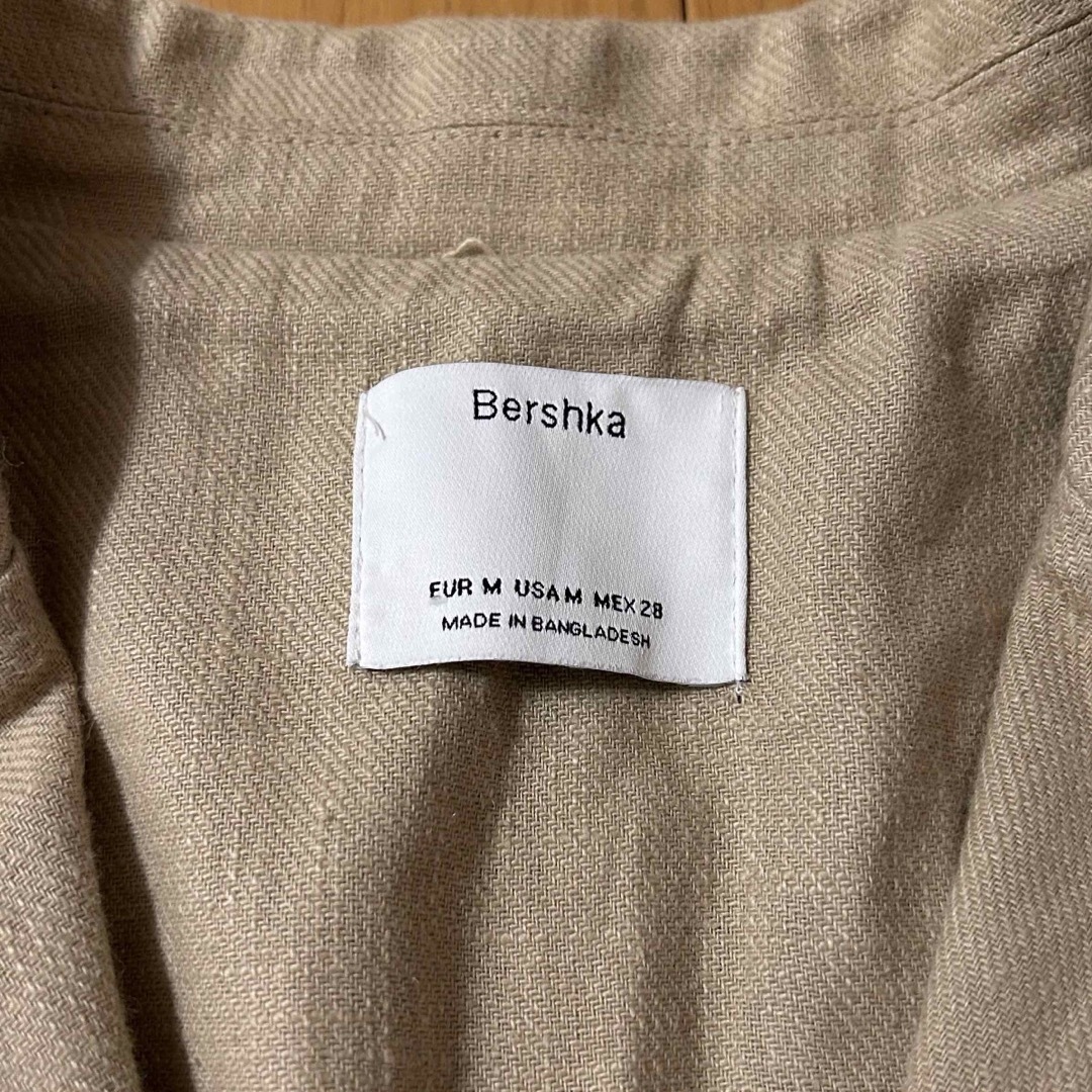 Bershka(ベルシュカ)のベルシュカ リネンコットンテーラードジャケット 七分袖 M レディースのジャケット/アウター(テーラードジャケット)の商品写真