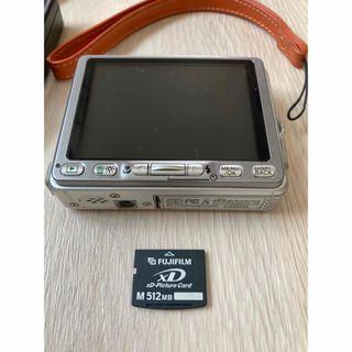 フジフイルム(富士フイルム)のFUJIFILM FINEPIX V10 【美品】(コンパクトデジタルカメラ)