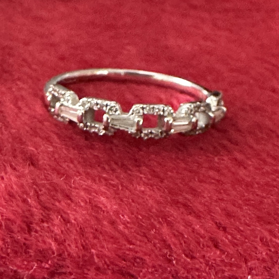 18金Kホワイトゴールド ダイヤモンドリング レディースのアクセサリー(リング(指輪))の商品写真