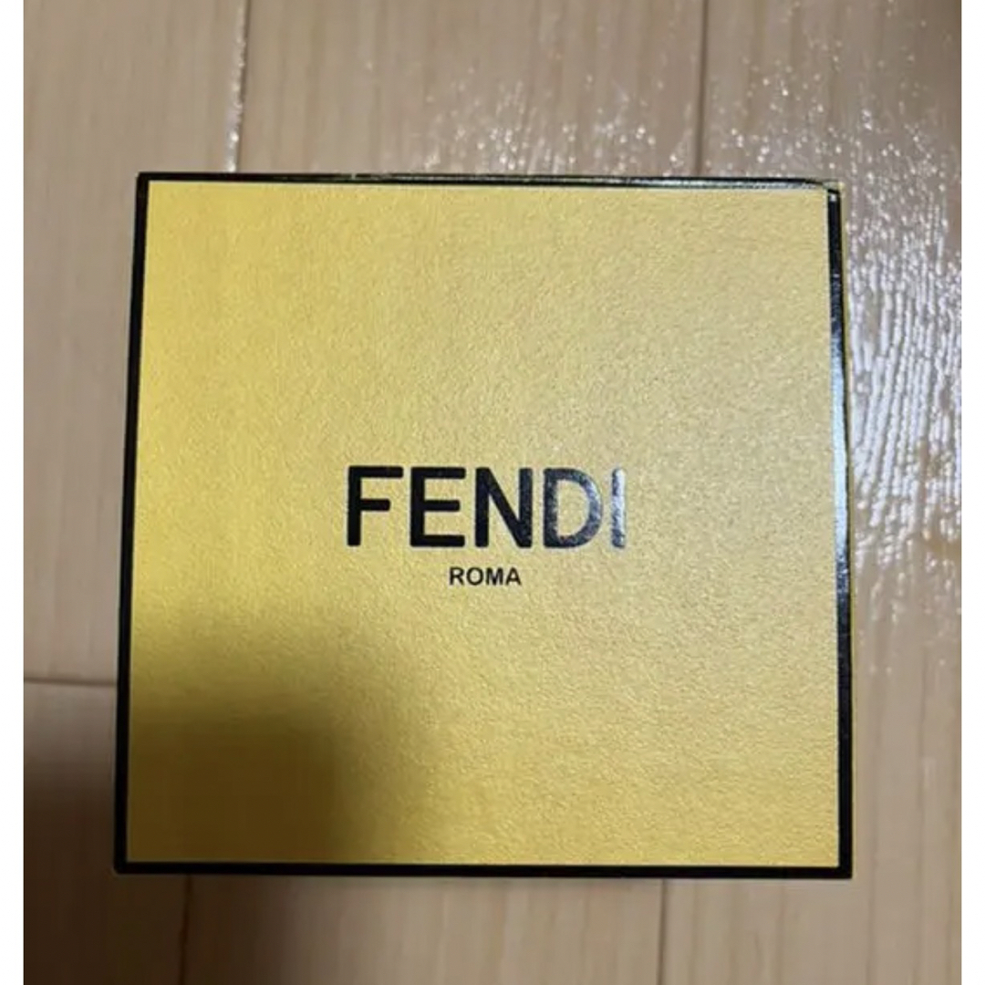 FENDI(フェンディ)の※本日再値下げ　FENDIフェンディブレスレット　美品 レディースのアクセサリー(ブレスレット/バングル)の商品写真