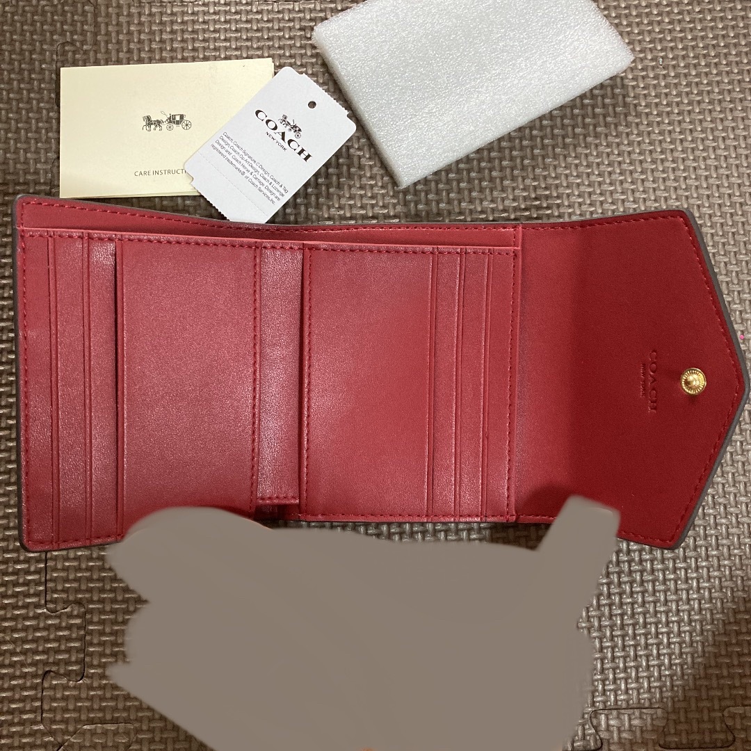 COACH 【新品】coach付属品付き三つ折り財布ハートアイボリーの通販 by あさがお|コーチならラクマ coach付属品付き三つ折り財布ハートアイボリー