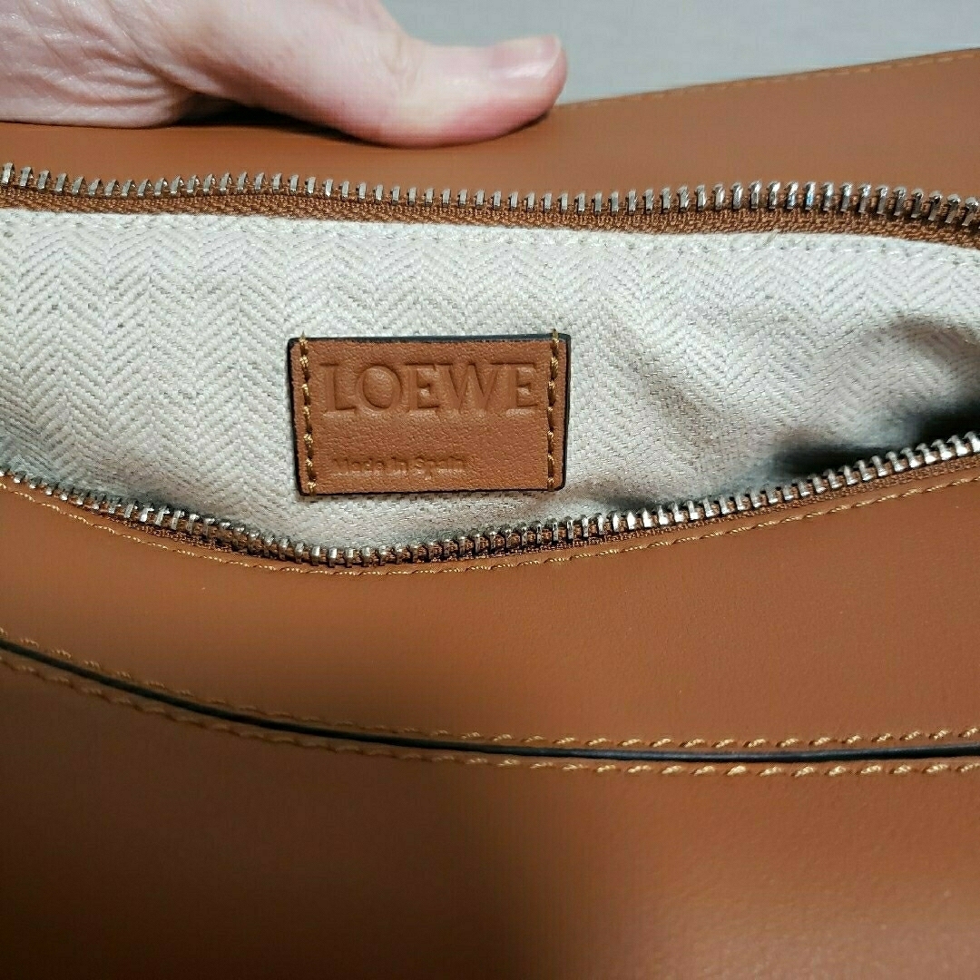 LOEWE(ロエベ)のLoewe ロエベ パズル ショルダー バッグ。 M サイズ レディースのバッグ(ショルダーバッグ)の商品写真